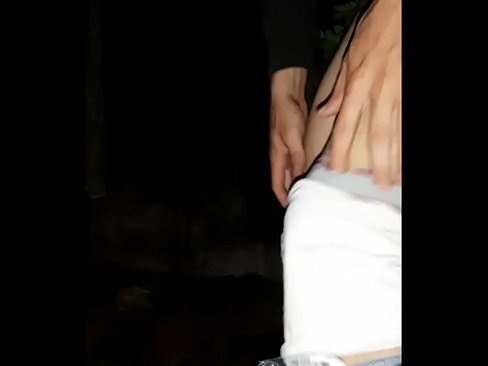 ❤️ Ҳамсояам ба девори карантини ман ҷаҳид ️ Порнои мақъад дар мо